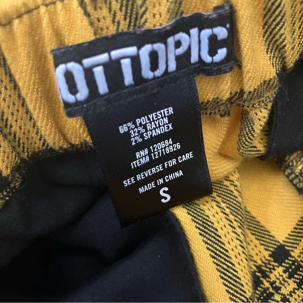 Hot Topic Women’s Yellow and Black Pants Sz S - Picture 4 of 4
